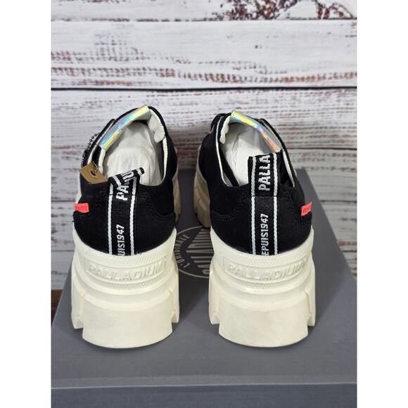 Palladium Revolt LO TX Black White Womens Platform Shoes womens size 10 NIB - Picture 3 of 7